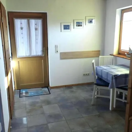 Apartment In Mit Terrasse *